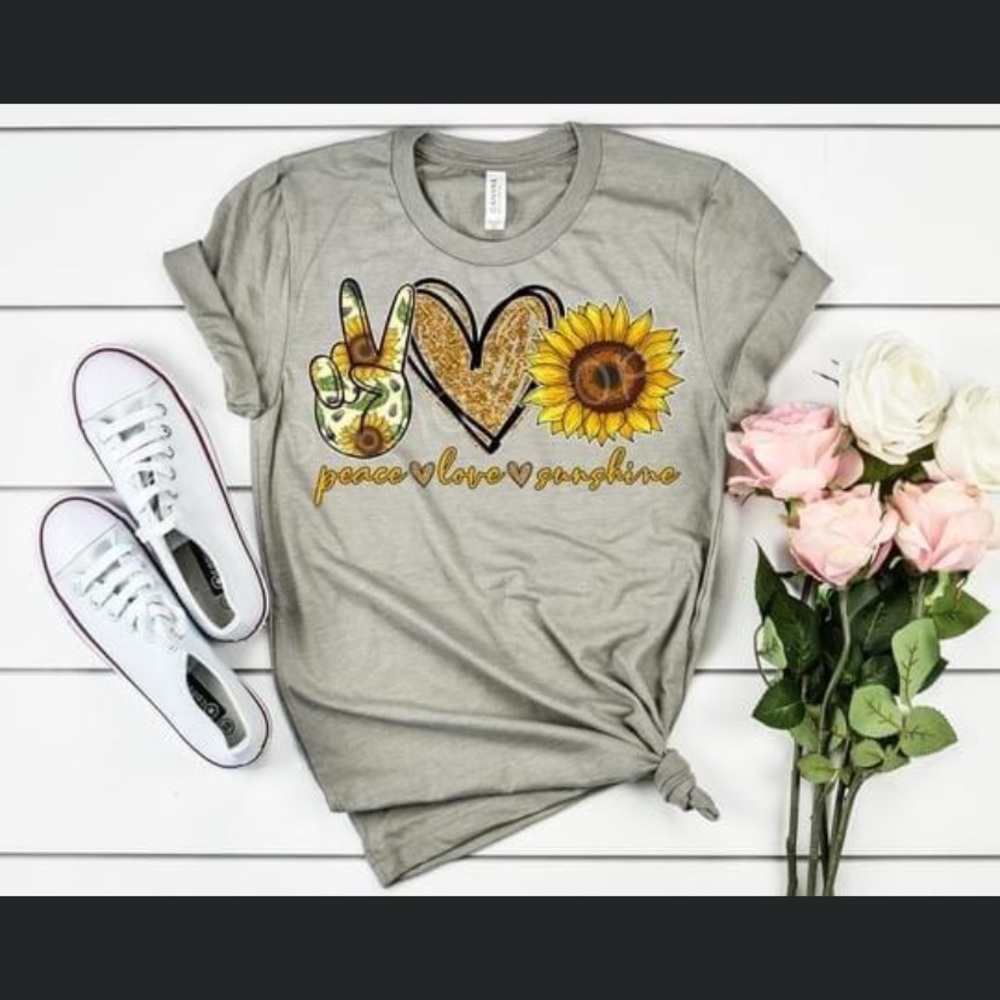 graphic T-shirt NEW